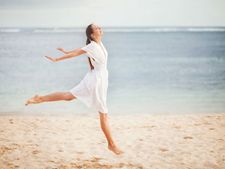 જો પરિવારની કોઇપણ મહિલાનો મૂડ થાય છે સ્વિંગ, તો આ રીતે કરો ઉપચાર