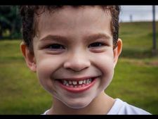 દાંતની વચ્ચે ગેપ તમને બનાવી શકે છે ભાગ્યશાળી, જાણો કેવી રીતે