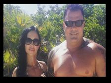 OMG!! દેવું ચુકવવા માટે આ નેવી ઑફિસર બની ગયો પોર્ન સ્ટાર