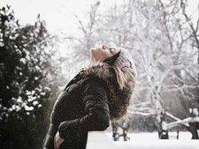 શિયાળા માં ફેસની ત્વચા નું ધ્યાન રાખવા માટે કુદરતી ઓલિવ ઓઇલ રેમેડીઝ 