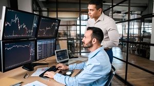 Stocks To Buy Today, Nov 18: Top 2 Picks By Riyank Arora of Mehta Equities For Profitable Trading On Tuesday