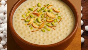 Sawan Putrada Ekadashi Recipe: साबूदाना खिचड़ी-खीर खाकर हो गए बोर, झटपट बनाएं मलाईदार रबड़ी, नोट करें रेसिपी