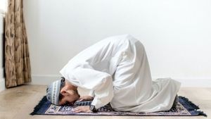 Alvida Jumma 2026: अलविदा जुमा की नमाज में कितनी रकात होती है? जानिए नमाज पढ़ने का तरीका, नियत और दुआ