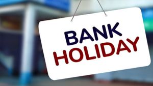 Bank Holidays April 2026: अप्रैल में सिर्फ 16 दिन खुलेंगे बैंक, चेक करें स्टेट-वाइज पूरी लिस्ट