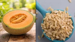 कई समस्याओं का रामबाण इलाज है खरबूजे के बीज, फेंकने से पहले जान लें इनके जबरदस्त फायदे