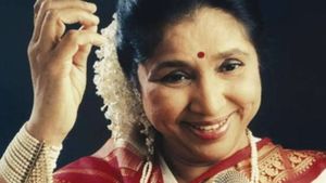 16 की उम्र में 20 साल बड़े आदमी से शादी, बेटा-बेटी की मौत का गम, दुखों से भरी थी आशा भोसले की जिंदगी