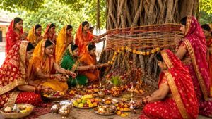 Vat Savitri Vrat 2026: 16 या 17 मई, कब रखा जाएगा वट सावित्री व्रत? जानें सही तिथि, शुभ मुहूर्त और पूजा विधि