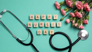 Nurses Day 2026: सलाम उन योद्धाओं को जो दर्द में मुस्कान बांटते हैं, नर्स डे पर इन संदेशों से कहें थैंक्यू