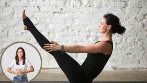 International Yoga Day 2026: नाभि खिसकने पर करें ये 4 योगासन, मिलेगा तुरंत आराम