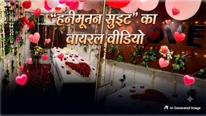 AC कोच बना 'हनीमून सुइट', फूलों-गुब्बारों से सजाया ट्रेन का डिब्बा, वायरल हुआ वीडियो, जानें रेवले के नियम