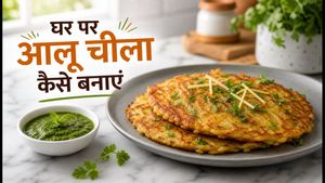Crispy Street Style Aloo Cheela Recipe: घर पर बनाएं बाजार जैसा कुरकुरा नाश्ता