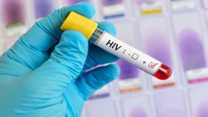 कर्नाटक में 18-25 साल के 7 हजार से ज्यादा छात्र HIV पॉजिटिव, अब सभी कॉलेजों में टेस्टिंग होगी अनिवार्य