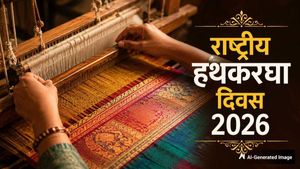 National Handloom Day: जम्मू-कश्मीर से तमिलनाडू तक, जानें भारत में किस राज्य का कौन सा हथकरघा उत्पाद है मशहूर