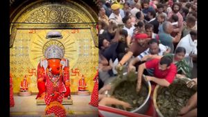 जयपुर का मोती डूंगरी गणेश मंदिर: जहां मेहंदी का प्रसाद जोड़ता है शादी की डोर, उमड़ी सिंगल लड़कों की भीड़ 