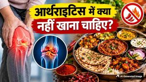 World Arthritis Day 2026: आर्थराइटिस के मरीज भूलकर भी न करें इन 7 चीजों का सेवन, बढ़ जाएगा दर्द
