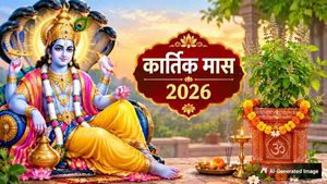 Kartik Month 2026: कब से शुरू होगा कार्तिक मास? जानें सही तारीख, तुलसी पूजा का धार्मिक महत्व, नियम और विधि