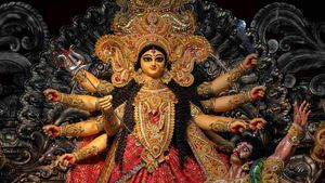 Navratri 2026: नवरात्रि के 9 दिन किस देवी को समर्पित हैं? जानें मां दुर्गा के 9 स्वरूप, मंत्र और महत्व