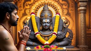 Chant These 5 Powerful Mantras Daily to Receive Lord Shiva's Blessings and Inner Peace