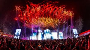 David Guetta Returns to Mumbai After 8 Years, Lights Up Sunburn Festival 2025