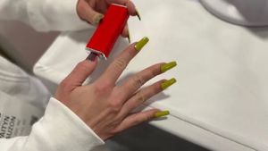 iPolish Smart Nails Steal Spotlight At CES 2026, Change Colours Faster Than Outfits