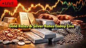 Gold Rates & Silver Rates Today Live: Precious Metals Reverse Trend, MCX Gold & Silver Prices Fall; 24K, 22K, 18K Gold Prices On March 5
