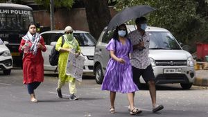 45°C And Climbing: What The IMD's Heatwave Warning Means For Your Health