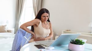 The ‘Desk Circulation Problem’: Why Sitting All Day Affects More Than Just Your Back