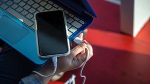 Heatwave Alert: Why Your Phone and Laptop Are Overheating Right Now