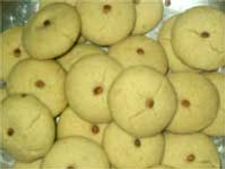 ರುಚಿರುಚಿಯಾದ ಗರಿಗರಿಯಾದ ಮೈದಾ ಬಿಸ್ಕತ್