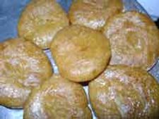 ತುಪ್ಪ ಕೊಬ್ಬರಿ ಹೋಳಿಗೆ ಹೊಡಿನಮ್ಮಪ್ಪ