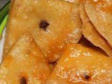 ಖುಷಿಯ ಸಂದರ್ಭದಲ್ಲಿ ಮಾಡಿರಿ ಬಾದಾಮ್ ಪೂರಿ