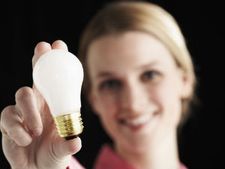 ಕರೆಂಟ್ ಉಳಿಸಲು ಈ ಕಿವಿಮಾತು ಕೇಳಿ