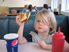 ಮಕ್ಕಳನ್ನು ಸಕ್ಕರೆಯಿಂದ ದೂರವಿರಿಸುವುದು ಹೇಗೆ?