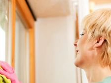 ವೇಸ್ಟ್ ಪೇಪರ್ ನೀಡುವುದು ಗಾಜಿಗೆ ಶೈನ್