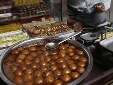 ಹಬ್ಬದ ಸಮಯ ತೂಕ ಹೆಚ್ಚದಿರಲು ಹೀಗೆ ಮಾಡಿ