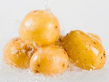 ಆಲೂಗೆಡ್ಡೆ ಸಿಪ್ಪೆಯಲ್ಲಿ ಏನೇನೇನೋ ಇದೆ