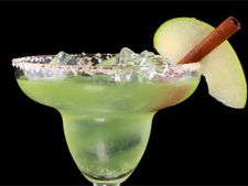 ಕಾಕ್ ಟೈಲ್ ಪ್ರಿಯರಿಗಾಗಿ  ಆಪಲ್ ಮಾರ್ಟಿನಿ