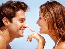 ಸ್ನಾನ ಮಾಡಿದ ಮೇಲೆ ಬಾದಾಮಿ ಎಣ್ಣೆ ಹಚ್ಚಬಹುದು.