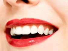 ಮುತ್ತಿನಂತಹ ಹಲ್ಲು ಹೆಚ್ಚಿಸುವುದು ಮುಖದ ಆಕರ್ಷಣೆ