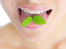 ಬಾಯಿ ಹುಣ್ಣಿಗೆ ಕಾರಣ ಮತ್ತು ಪರಿಹಾರ