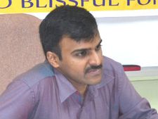 ಯೋಗ ಚಿಕಿತ್ಸಿಕ ಡಾ. ವಿವೇಕ್ ಉಡುಪ ಸಂದರ್ಶನ