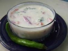 ಊಟದ ರುಚಿ ಹೆಚ್ಚಿಸುವ ಟೊಮೆಟೊ, ಈರುಳ್ಳಿ ರಾಯತ