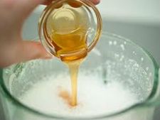 ಸ್ವಾದಿಷ್ಟಕರ ಬಾದಾಮಿ ಜೇನಿನ ಹಾಲು