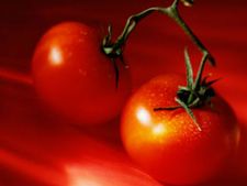 ಟೊಮೆಟೊದಿಂದ ಕಾಂತಿಯುತ ತ್ವಚೆಗಾಗಿ 6 ವಿಧಾನ
