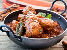 ಚಿಲ್ಲಿ ಚಿಕನ್ ಈ ರೀತಿ ಮಾಡಿ ನೋಡಿ!