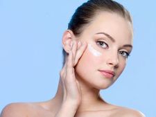 ಮುಖಕ್ಕೆ ಕ್ರೀಮ್ ಹಚ್ಚಿ ಮಲಗಬಾರದು ಏಕೆ? 