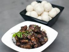 ಸಾರು ಜೊತೆ ಸವಿಯಲು ಚೆಂದ ಕಡುಬಿಟ್ಟು