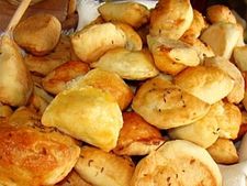  ಈ ಬಾರಿಯ ಚತುರ್ಥಿಗೆ ಕ್ಯಾರೆಟ್ ಕರ್ಜಿಕಾಯಿ ರೆಸಿಪಿ