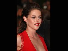 ಸಾಫ್ಟ್ ಐ ಮೇಕಪ್ -ಈಗೀನ ಟ್ರೆಂಡ್ 