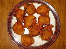  ಬಿಸಿ-ಬಿಸಿ ಟೀ ಜೊತೆ ಸವಿಯಿರಿ ಹೆಸರುಕಾಳಿನ ಪಕೋಡ